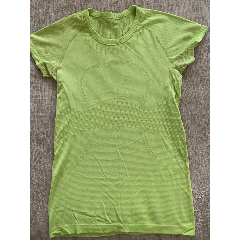 Lululemon swiftly tech short sleeve